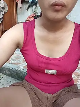 Snapshot of Rosie_LoveUU chatting on 16, 5, 2026 Rosie LoveUU online show from 16, 5, 2026