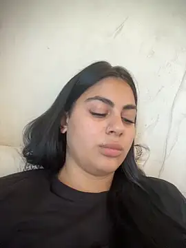 LilyLovell online show from 4, 6, 2026