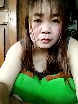 Snapshot of Squirt107 chatting on 28, 4, 2026 Squirt107 online show from 28, 4, 2026