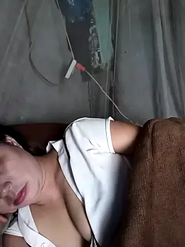 Snapshot of Beola-mi chatting on 5, 5, 2026 Beola-mi online show from 5, 5, 2026