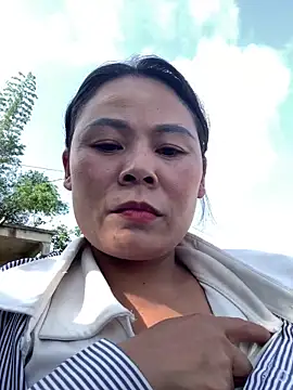 Snapshot of Helen-baby chatting on 5, 5, 2026 Helen-baby online show from 5, 5, 2026