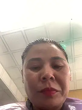 Snapshot of Helen-baby chatting on 8, 5, 2026 Helen-baby online show from 8, 5, 2026