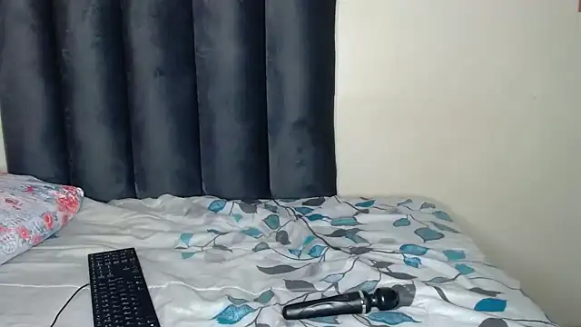 Snapshot of ShortyVibe27 chatting on 12, 5, 2026 ShortyVibe27 online show from 12, 5, 2026