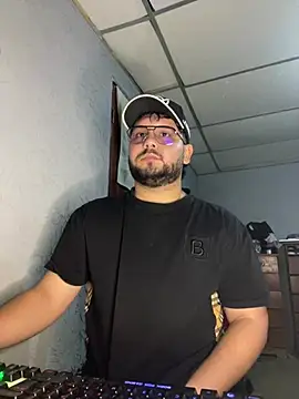 sexy men22cm online show from 5, 6, 2026