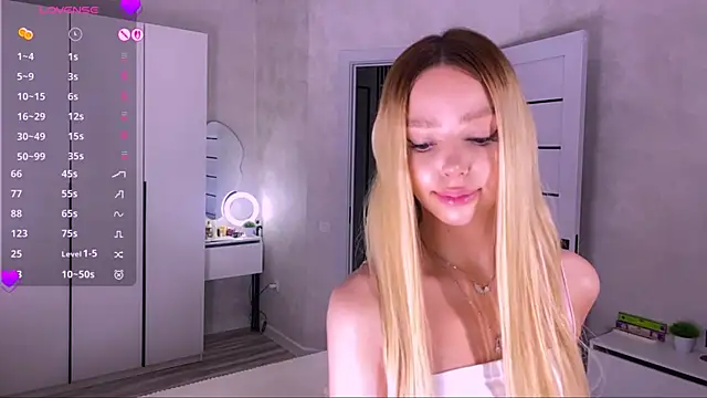 Snapshot of Mooniesiesita chatting on 16, 7, 2026 Mooniesiesita online show from 16, 7, 2026