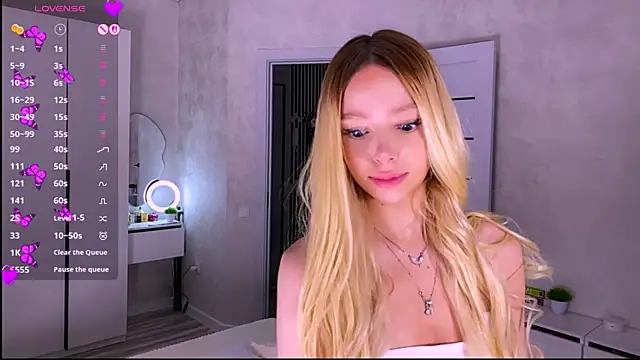 Snapshot of Mooniesiesita chatting on 24, 7, 2026 Mooniesiesita online show from 24, 7, 2026