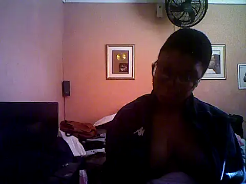 Snapshot of Hotboobs27 chatting on 14, 6, 2026 Hotboobs27 online show from 14, 6, 2026
