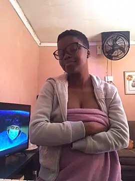 Hotboobs27 online show from 28, 4, 2026