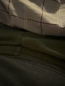 NewWhiteGuy online show from 23, 4, 2026