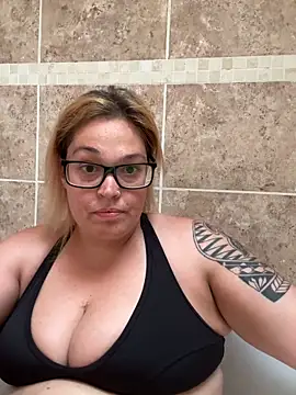 SecretRavenXO online show from 26, 5, 2026