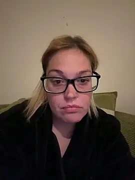 SecretRavenXO online show from 15, 5, 2026