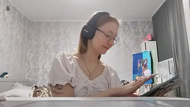 MyungWormington online show from 25, 4, 2026