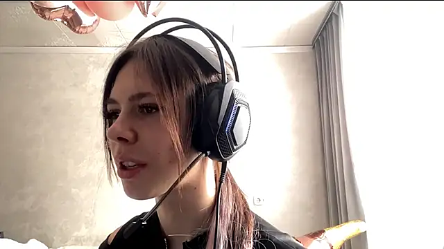 Snapshot of TuZezima chatting on 25, 4, 2026 TuZezima online show from 25, 4, 2026