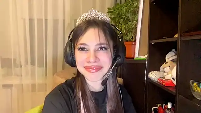 Snapshot of TuZezima chatting on 29, 4, 2026 TuZezima online show from 29, 4, 2026