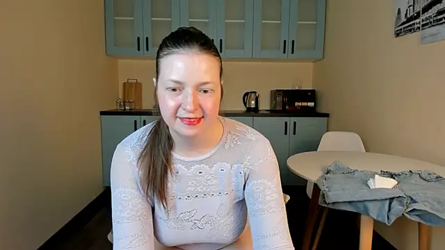 NellieBev online show from 8, 5, 2026
