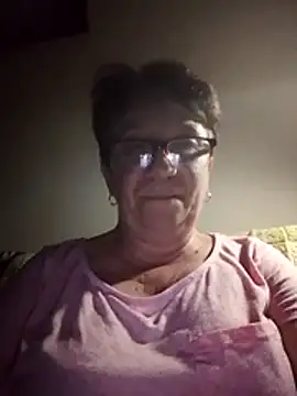 Snapshot of KetQueen101 chatting on 3, 7, 2026 KetQueen101 online show from 3, 7, 2026