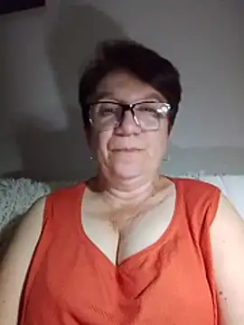Snapshot of KetQueen101 chatting on 18, 7, 2026 KetQueen101 online show from 18, 7, 2026