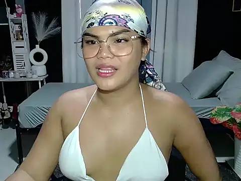 Snapshot of Kendallfoxx chatting on 9, 6, 2026 Kendallfoxx online show from 9, 6, 2026
