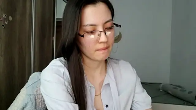 Snapshot of AshleyTropiano chatting on 23, 5, 2026 AshleyTropiano online show from 23, 5, 2026
