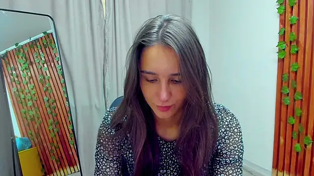 NicoleWells22 online show from 28, 5, 2026
