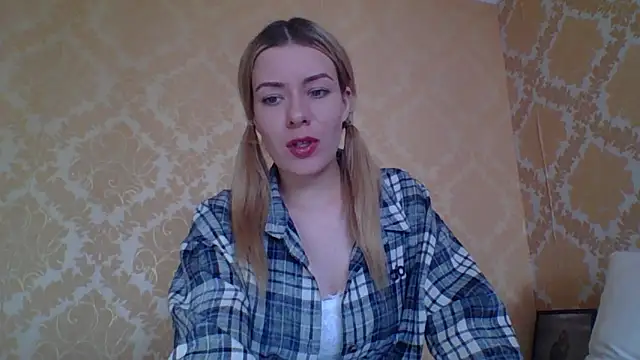 Snapshot of Softy_Aura_ chatting on 16, 6, 2026 Softy Aura online show from 16, 6, 2026