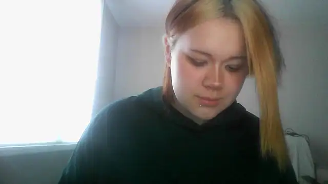 Amanda Mia  online show from 5, 6, 2026