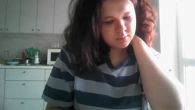 Amanda Mia  online show from 13, 5, 2026