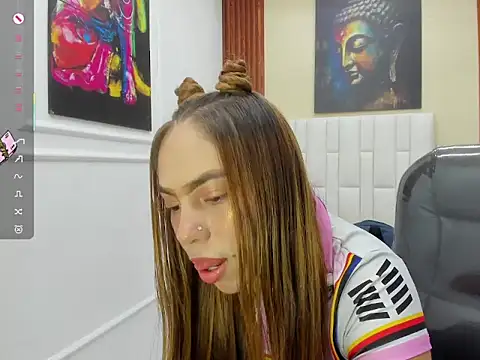 Snapshot of Alice_bensoon chatting on 8, 5, 2026 Alice bensoon online show from 8, 5, 2026
