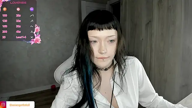 Snapshot of urmelodyy chatting on 4, 7, 2026 urmelodyy online show from 4, 7, 2026