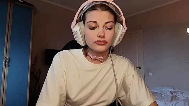 LinaFlamie online show from 26, 4, 2026