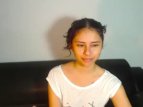BellaLuxxs online show from 11, 5, 2026