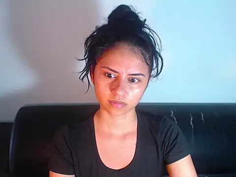 BellaLuxxs online show from 10, 6, 2026