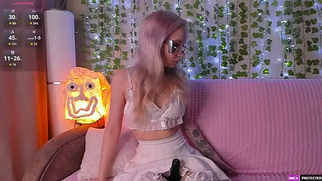  CloudNine  online show from 26, 4, 2026