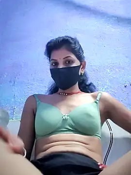 Snapshot of RUHI_1143 chatting on 4, 6, 2026 RUHI 1143 online show from 4, 6, 2026