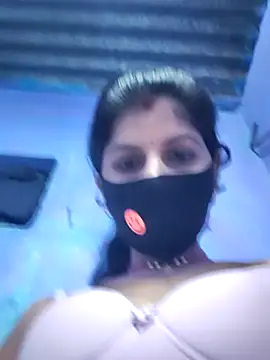 Snapshot of RUHI_1143 chatting on 7, 7, 2026 RUHI 1143 online show from 7, 7, 2026