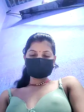 Snapshot of RUHI_1143 chatting on 26, 6, 2026 RUHI 1143 online show from 26, 6, 2026