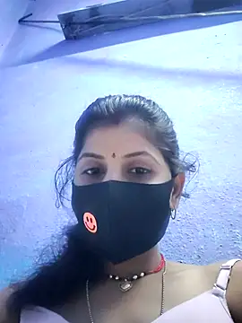 Snapshot of RUHI_1143 chatting on 25, 7, 2026 RUHI 1143 online show from 25, 7, 2026