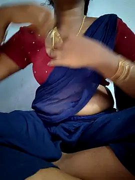 Snapshot of Tamil_Hot_HoneyBee chatting on 20, 6, 2026 Tamil Hot HoneyBee online show from 20, 6, 2026