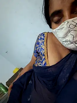Snapshot of Tamil_Hot_HoneyBee chatting on 11, 5, 2026 Tamil Hot HoneyBee online show from 11, 5, 2026