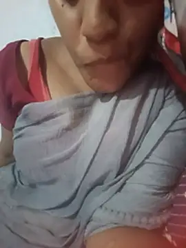 Snapshot of Tamil_Hot_HoneyBee chatting on 15, 6, 2026 Tamil Hot HoneyBee online show from 15, 6, 2026