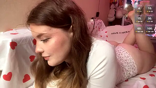  Lily Moon  online show from 4, 6, 2026