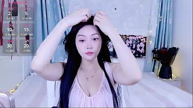 Snapshot of LunaBonnie chatting on 22, 5, 2026 LunaBonnie online show from 22, 5, 2026
