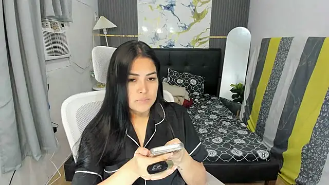 Snapshot of MissAndersonHoly chatting on 27, 4, 2026 MissAndersonHoly online show from 27, 4, 2026