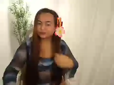 Snapshot of Czarinna chatting on 15, 5, 2026 Czarinna online show from 15, 5, 2026
