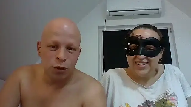 Snapshot of Nadine-wild chatting on 7, 6, 2026 Nadine-wild online show from 7, 6, 2026
