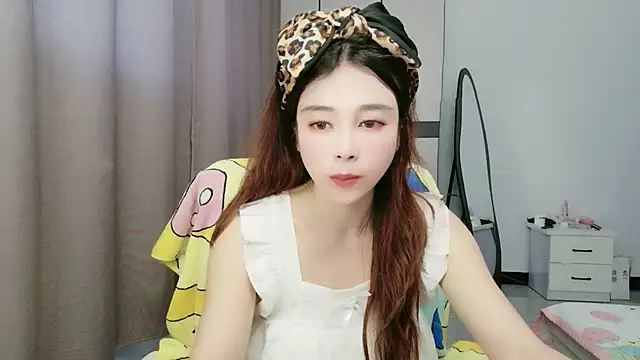 xiaoxiaohong030 online show from 8, 6, 2026