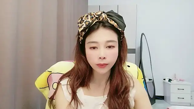 xiaoxiaohong030 online show from 8, 6, 2026
