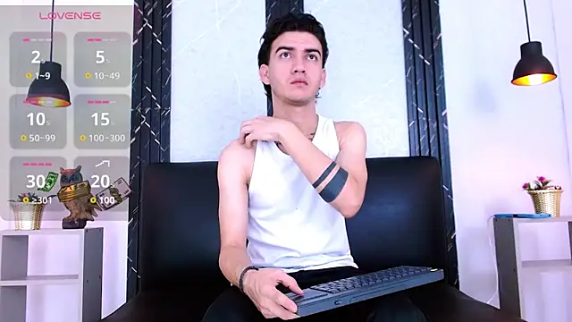 Snapshot of Feiccer_Castquer chatting on 21, 5, 2026 Feiccer Castquer online show from 21, 5, 2026