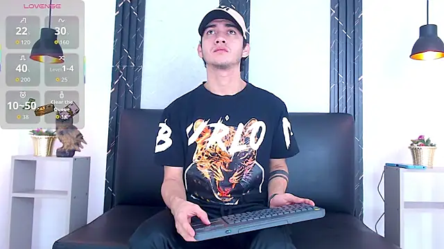 Snapshot of Feiccer_Castquer chatting on 18, 5, 2026 Feiccer Castquer online show from 18, 5, 2026