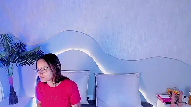 Zafiro n amber online show from 3, 6, 2026